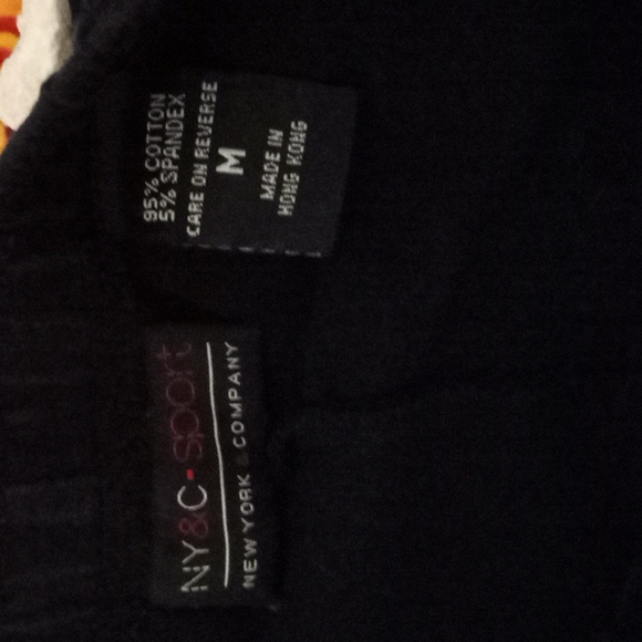 Newyork&company  medium cropped leggings black - Picture 2 of 2